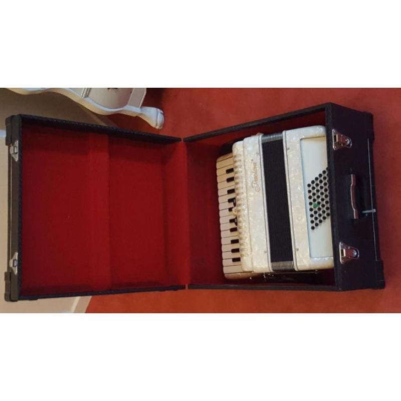 Accordeon parelmoer 48 bas