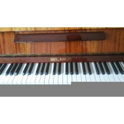 Piano te koop merk Belarus