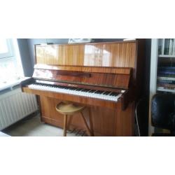 Piano te koop merk Belarus