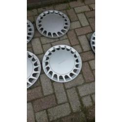 igst 4 wieldoppen volvo 14 inch