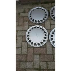 igst 4 wieldoppen volvo 14 inch