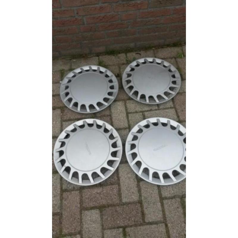 igst 4 wieldoppen volvo 14 inch