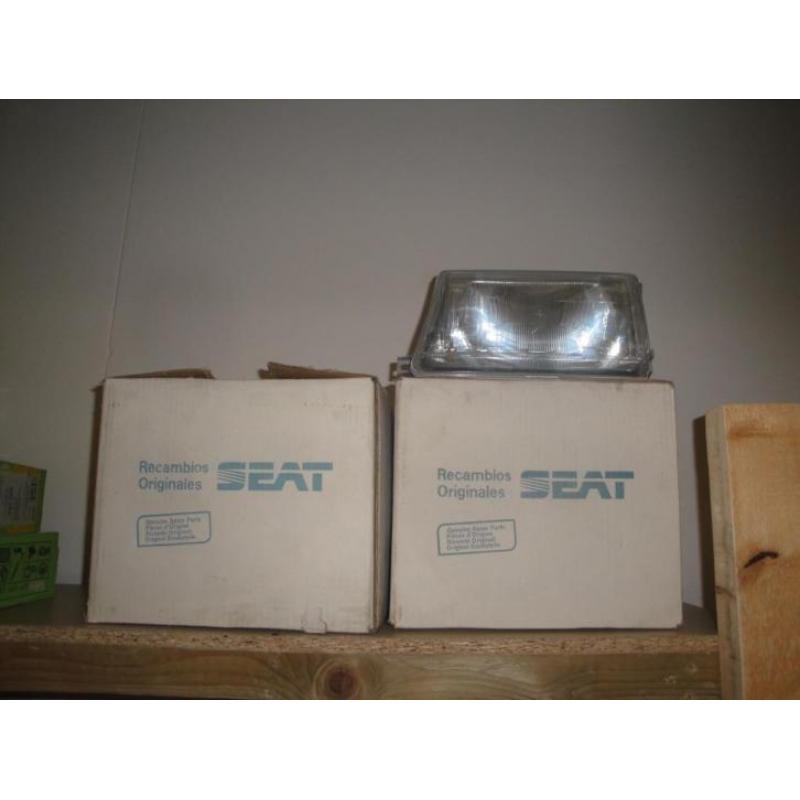 set koplampen seat ibiza 1 84/93 NIEUW