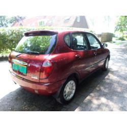 Daihatsu Sirion 1.0 12V ZTi ! MOTOR ROOKT ! (bj 2004)