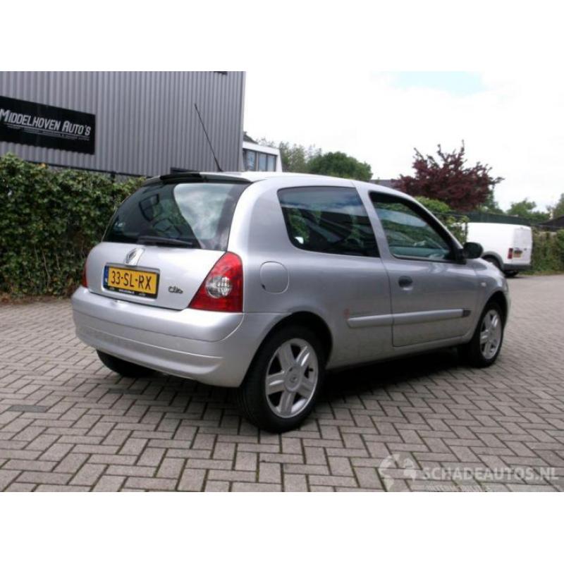 Renault Clio 1.2-16V Community airco (bj 2006)