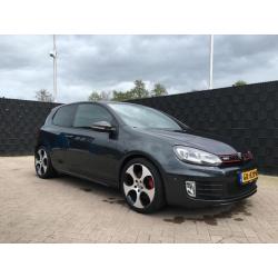 Volkswagen Golf 2.0 GTI 271pk / DSG / Stinger / MOET WEG!!