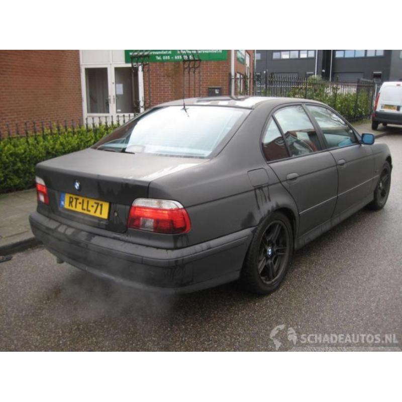 BMW 5 Serie 528i exuctive (bj 1997)