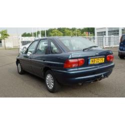 Ford Escort 1.6 Studio (bj 1995)