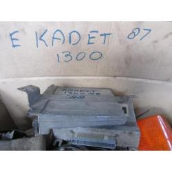 Diverse onderdelen Opel Kadett 1300 bj 1988