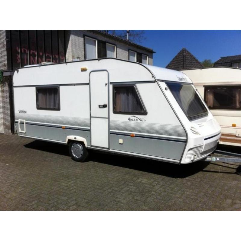 Beyerland Vitesse 460 LB vastbed rondzit