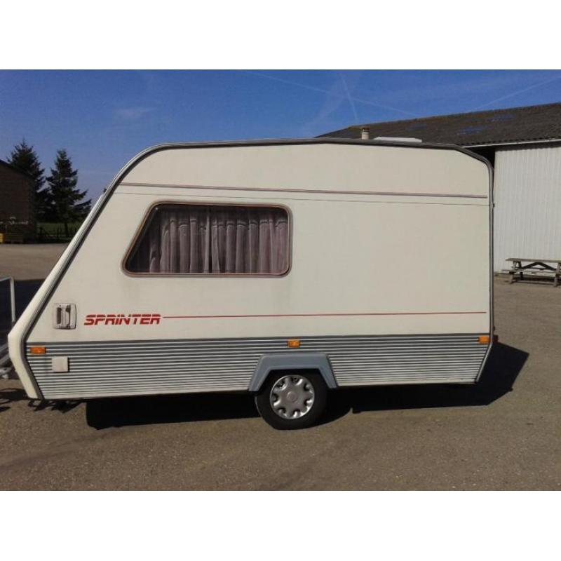 Beyerland Sprinter 350 Nette caravan, voortent en luifel