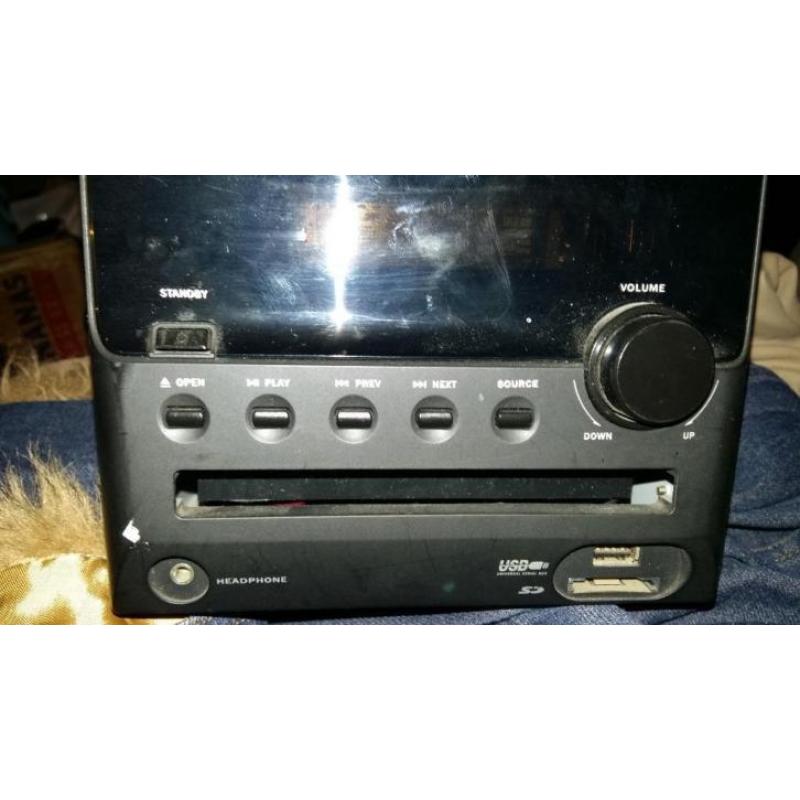 Akai home cinema set AMD 10