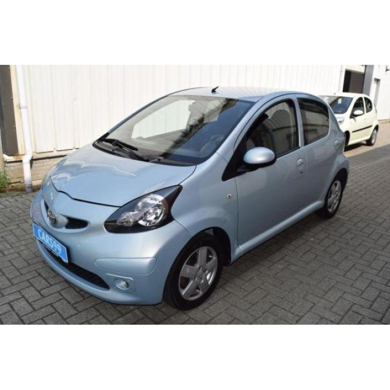 Toyota Aygo 1.0 plus 5drs (bj 2005)