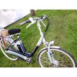 Fietshokje: Gazelle Easyglider elektrische damesfiets D49 N8