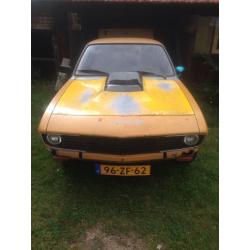 Opel manta a motorkap / gril