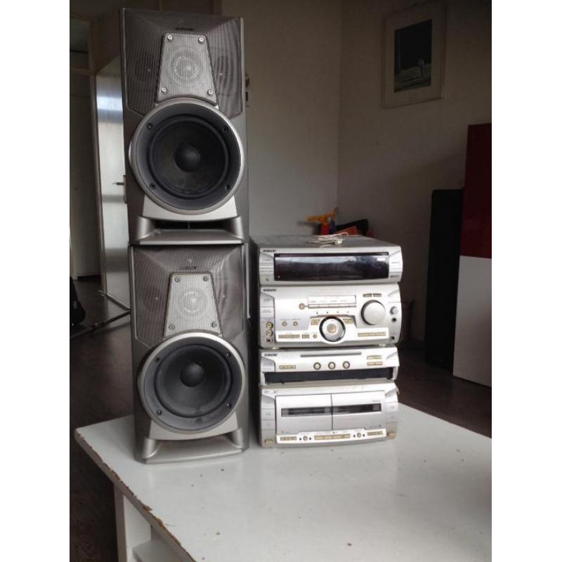 Sony stereo set 100Wat per speaker