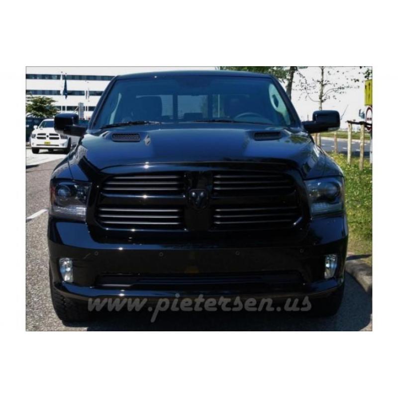 Dodge Ram 1500 Sport 5.7L V8 Crew Cab - Black Edition - Incl