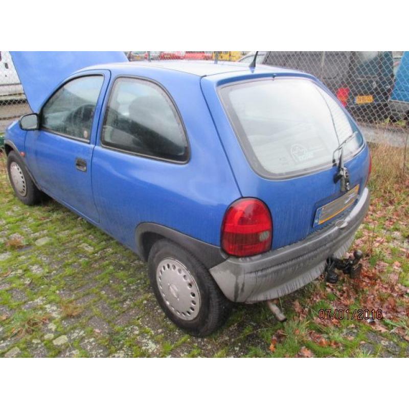 te koop opel corsa 15 D voor onderdelen los te koop