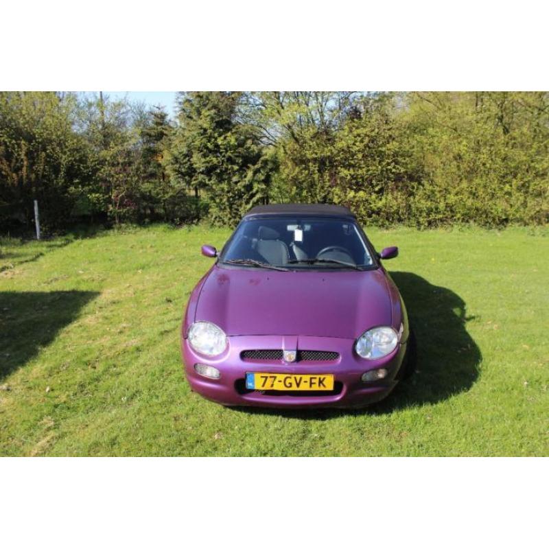 Nette MG F 1.8 i b.j.: 1996, 96000km, hardtop, winterbanden.