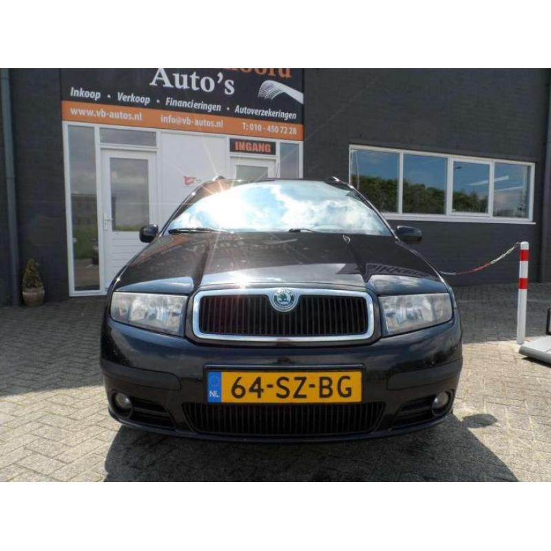 Skoda Fabia 1.4-16V Elegance SCHUIFDAK COMPL. DEALER ONDERHO