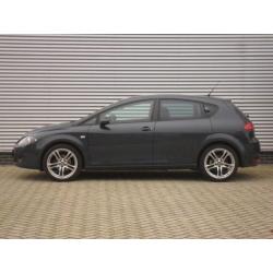 Seat Leon 1.6 16V Sport met NAVI EN 18"LMV (bj 2009)