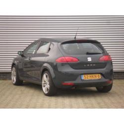 Seat Leon 1.6 16V Sport met NAVI EN 18"LMV (bj 2009)