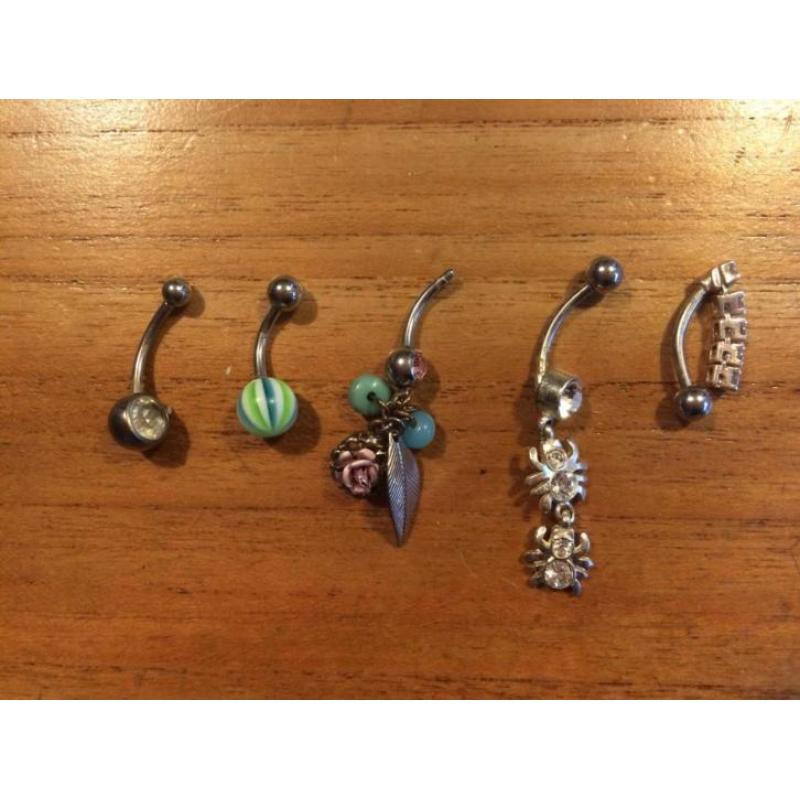 Vijftal navelpiercings als set te koop