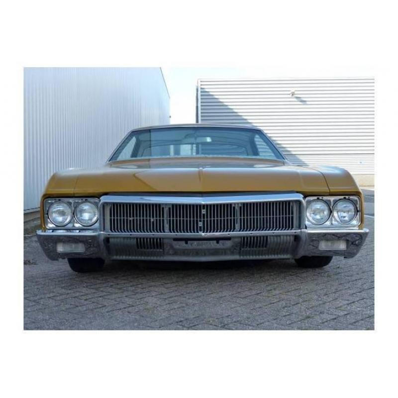 Buick Riviera Hardtop Coupe Lowrider