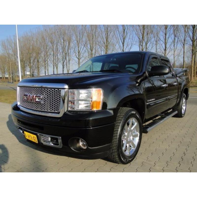 Gmc SIERRA SIERRA DENALI 6.2 V8 GM AWD 4X4 409 PK CREW CAB P