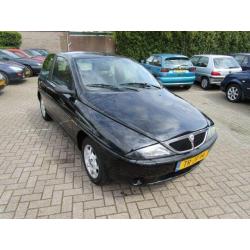 Lancia Ypsilon 1.2 ls STUURBEKR! APK 6-2017! (bj 1998)