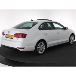 Volkswagen Jetta 1.4 TSI HYBRID HIGHLINE DSG Navigatie Xenon