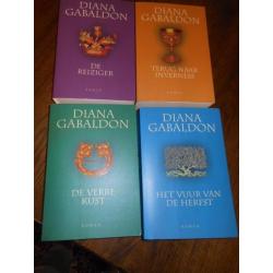 Diana Gabaldon De Reiziger serie deel 1 t/m 4 Outlander