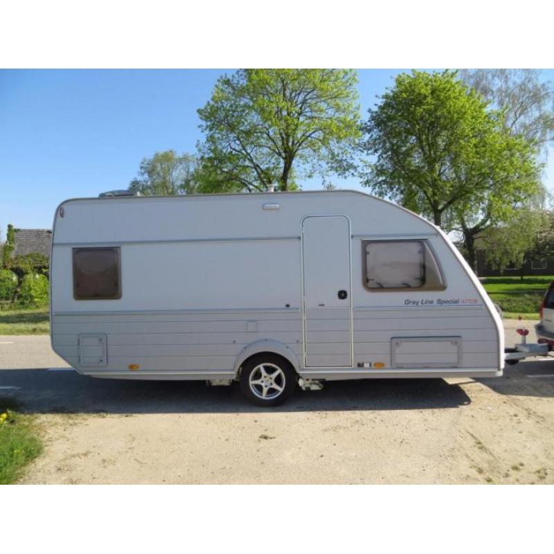 Kip Grey Line 47 TDB caravan 2004 met voortent