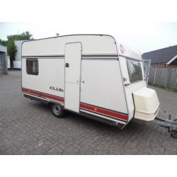 Leuke beginners caravan 2 zitjes en een mooie voortent