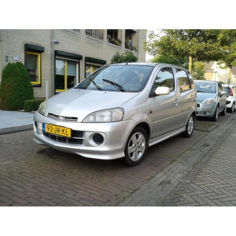 Daihatsu YRV 1.3 S 2002 Grijs