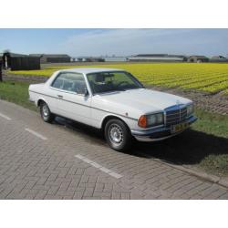 Mercedes 230 COUPE 1978 Wit