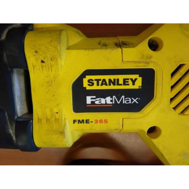 Stanley FME365K Reciprozaag 1050 Watt