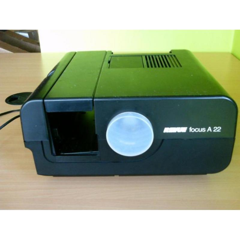 Projector van merk revue focus dia-projector 27166