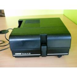 Projector van merk revue focus dia-projector 27166