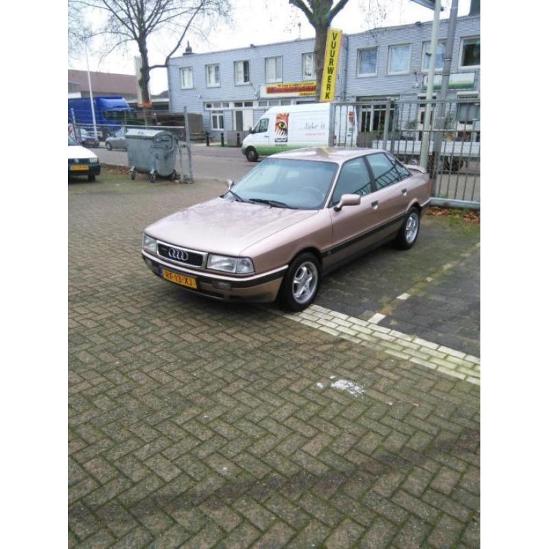 audi 80 1.8 s met stuurbekrachtiging ,QUATRO LOOK