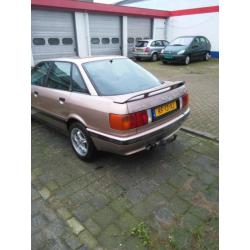 audi 80 1.8 s met stuurbekrachtiging ,QUATRO LOOK