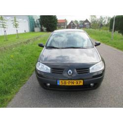 Renault Megane 1.6-16V Expression Comfort 5 Drs (bj 2004)