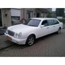 Opruiming Mercedes limo E 220 Diesel 1996 wit vaste prijs !!