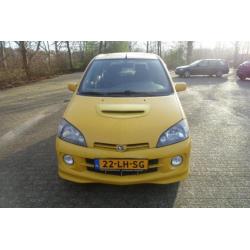 Daihatsu YRV 1.3 Turbo Automaat Geel met o.a. Airco 129 PK!