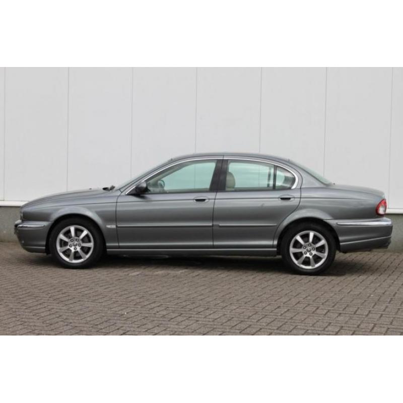 Jaguar X-Type 2.5 V6 Executive | Navi | Leder | Schuifdak |