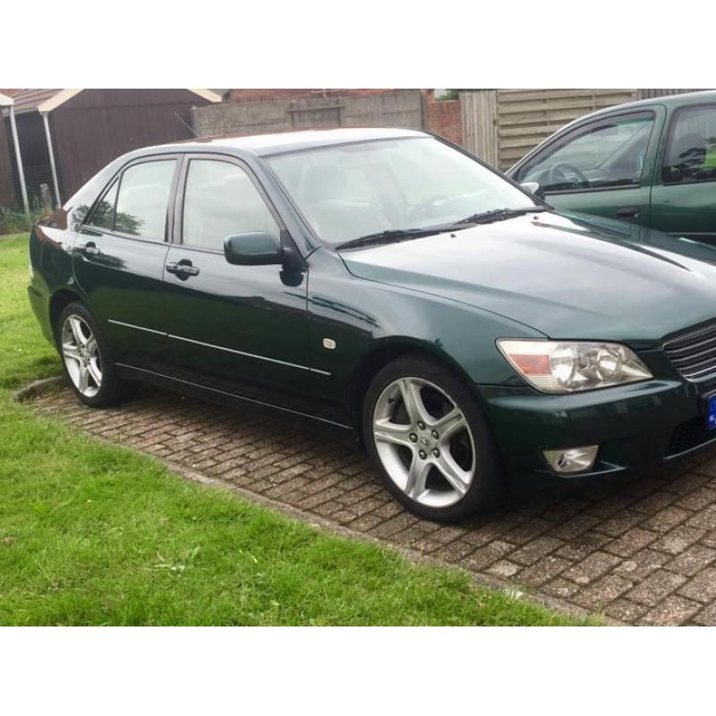 Lexus IS 200 2.0 AUT 1999 Groen