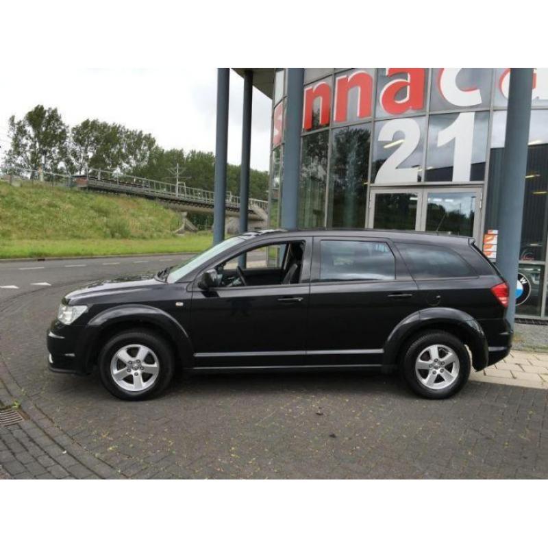 Dodge Journey 2.0 CRD SE - Aut - Leer - Navi -DVD -Inr Mog !