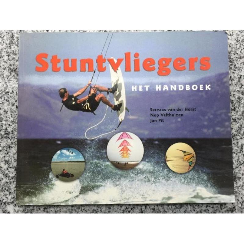 Stuntvliegers. Het Handboek