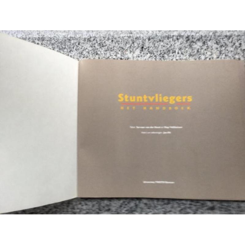 Stuntvliegers. Het Handboek