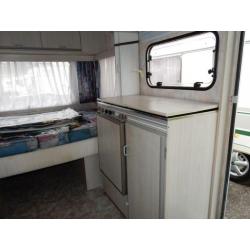 Caravelair Silver 375 tk Lichtgewicht Met Voortent